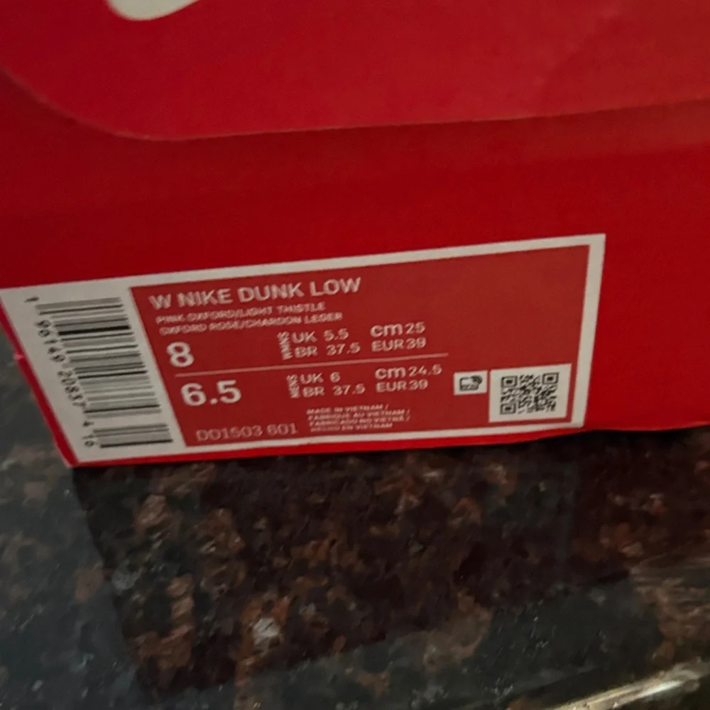 Nike Women's Pink and Lavender Sneakers 8 dunk low - Picture 3 of 3